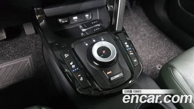 Kia Seltos New — Фото автомобиля 12