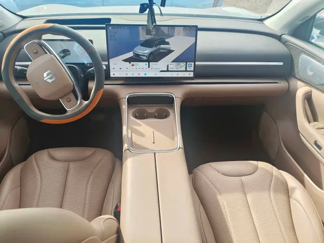 Leapmotor C11 — Фото автомобиля 6