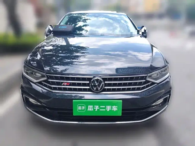 Volkswagen Tiguan L — Фото автомобиля 2