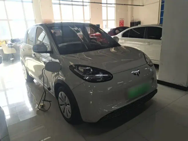 Wuling Bingo — Фото автомобиля 3