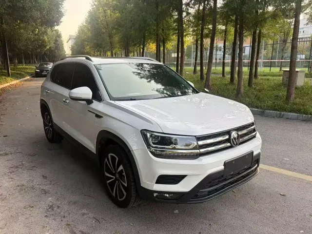 Volkswagen Tharu — Фото автомобиля 3