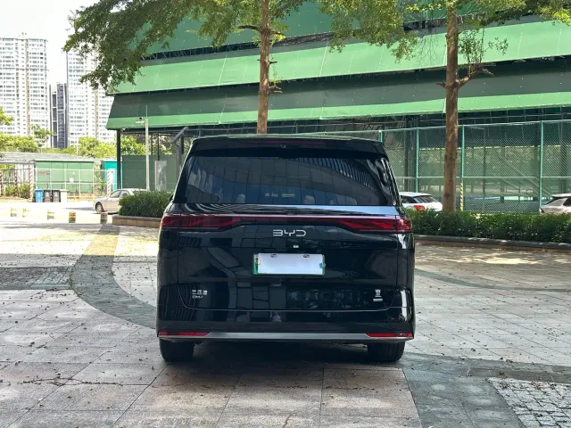 BYD Xia — Фото автомобиля 22