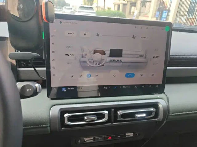 Baojun Yep Plus — Фото автомобиля 9