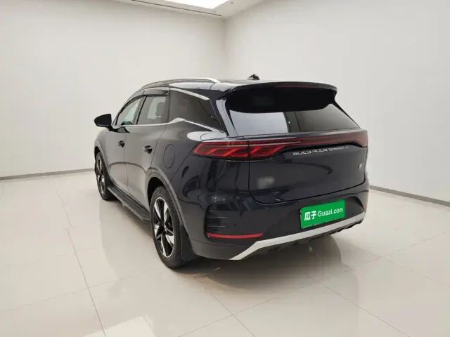 BYD Tang — Фото автомобиля 4