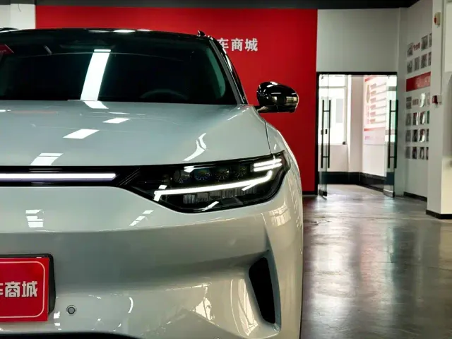 Leapmotor Leapmotor C11 2024 Pure Electric 580 Premium Edition — Фото автомобиля 10