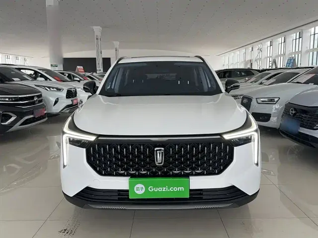 Bestune T55 — Фото автомобиля 6