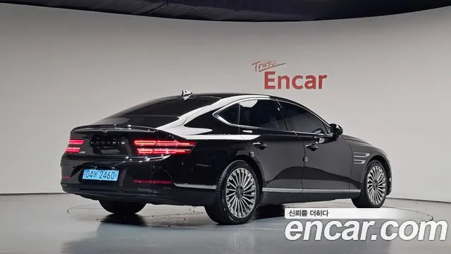 Genesis G80 RG3 — Фото автомобиля 2