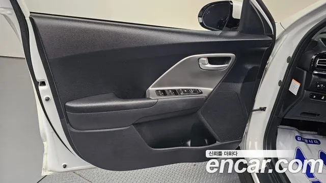 Kia Niro Niro Plus Earth — Фото автомобиля 24