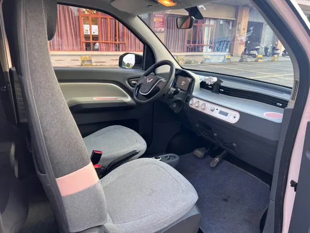Wuling Hongguang Mini EV — Фото автомобиля 8