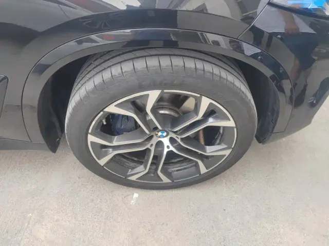 BMW X5 — Фото автомобиля 6