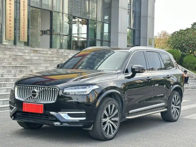 Фотография автомобиля — Volvo XC90