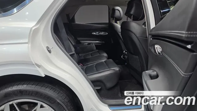 Genesis GV70 2.5T Бензин AWD — Фото автомобиля 10