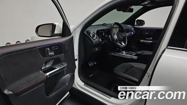 Mercedes-Benz GLB-Class — Фото автомобиля 10
