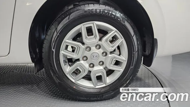 Hyundai Staria — Фото автомобиля 6