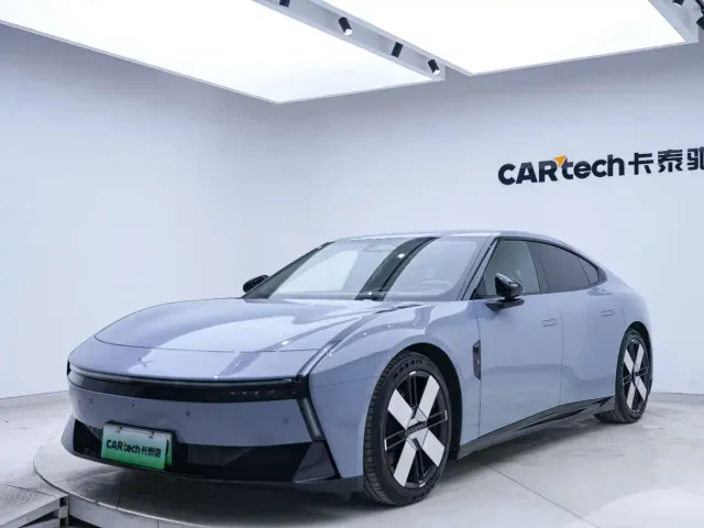 Xpeng P7 — Фото автомобиля 3