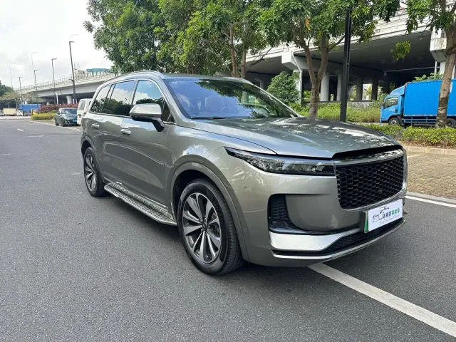 Li Auto ONE — Фото автомобиля 3