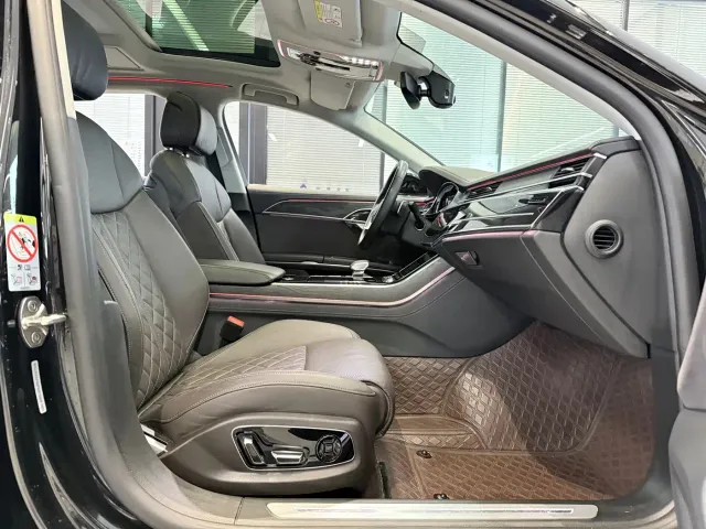 Audi A8 — Фото автомобиля 8