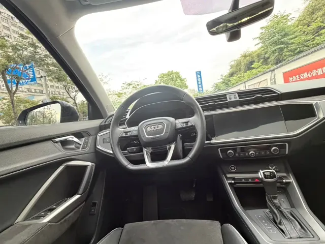 Audi Q3 — Фото автомобиля 14