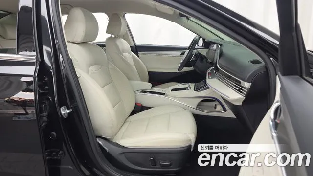 Hyundai Grandeur New — Фото автомобиля 11