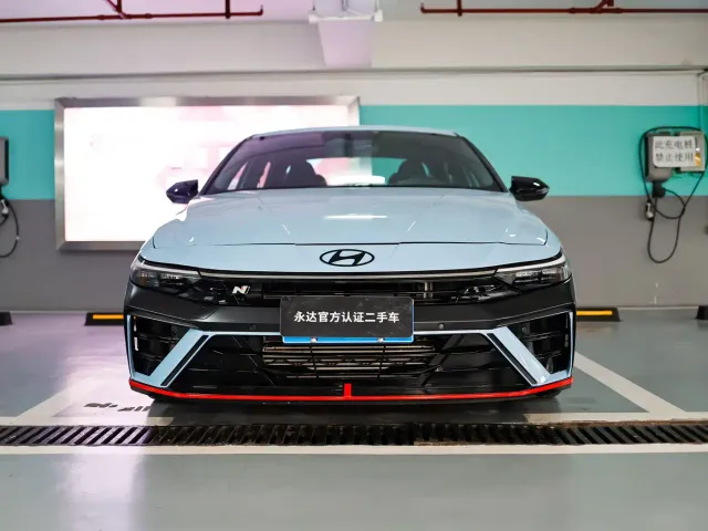 Hyundai Elantra N — Фото автомобиля 4