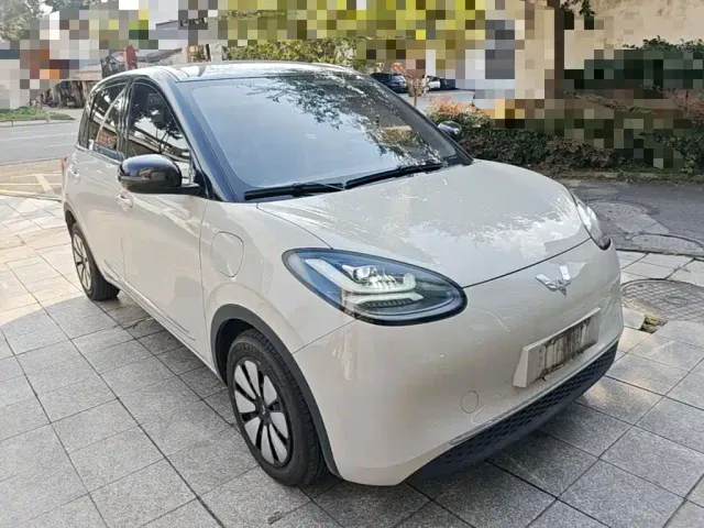 Wuling Bingo — Фото автомобиля 3