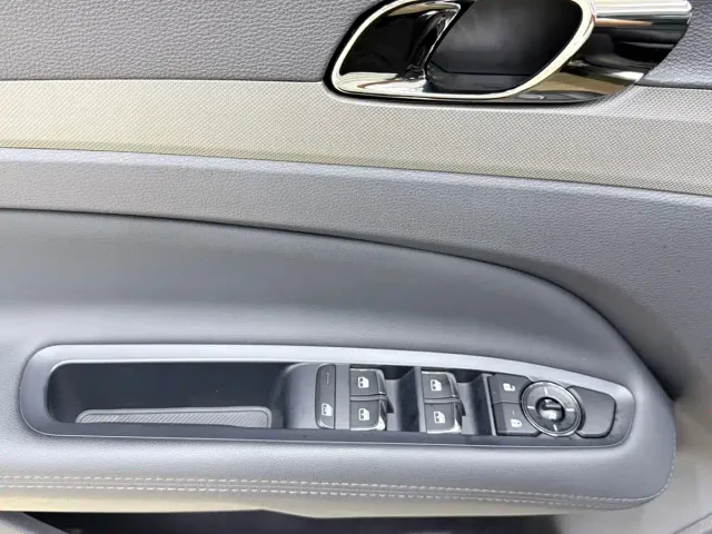 Ford Lingrui — Фото автомобиля 10