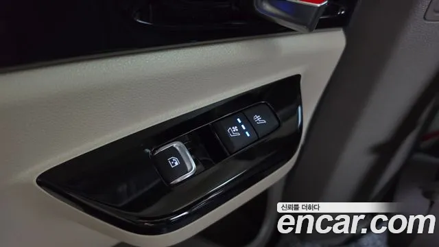 Kia Canival Carnival 4 поколение Дизель 7 мест Signature — Фото автомобиля 19