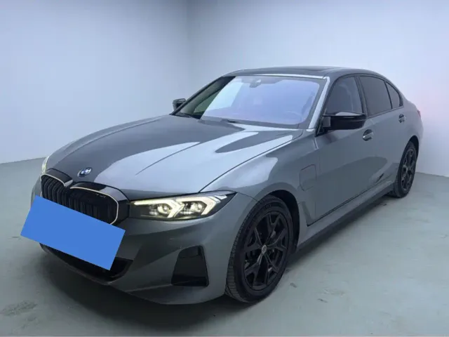 Фотография автомобиля — BMW i3