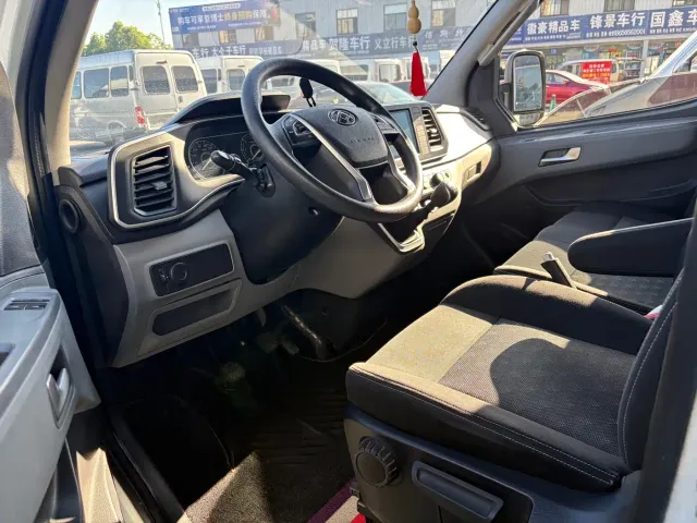 Maxus Xintu V80 — Фото автомобиля 4