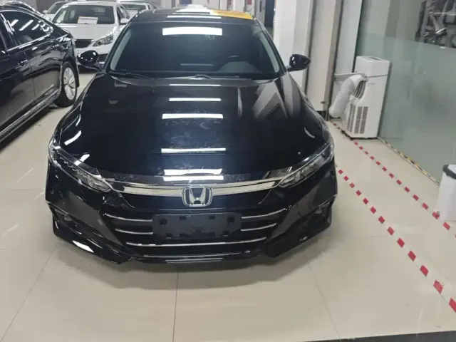 Honda Accord — Фото автомобиля 2