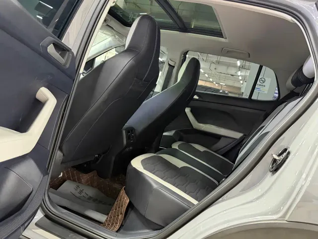 Volkswagen Tharu — Фото автомобиля 7