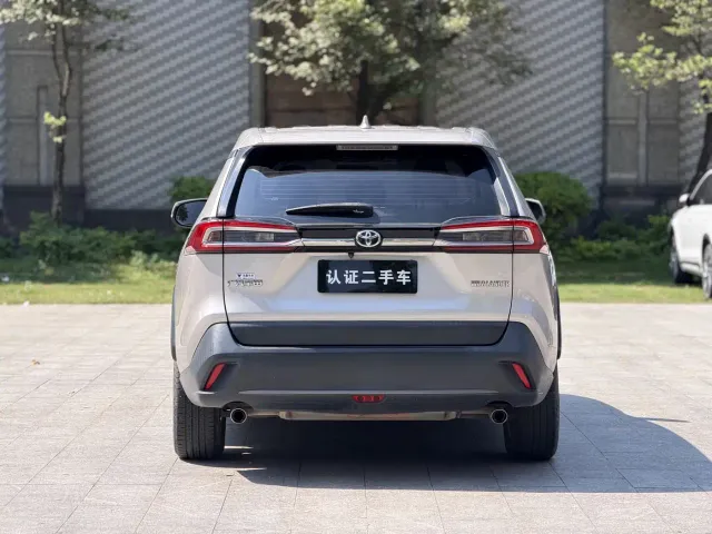 Toyota Wildlander — Фото автомобиля 9