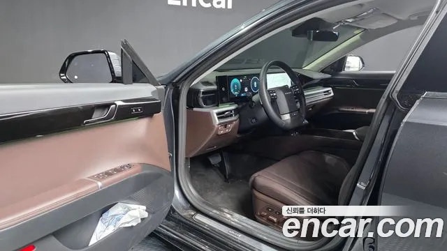 Hyundai Grandeur Grandeur (GN7) 2.5 Бензин 2WD — Фото автомобиля 10