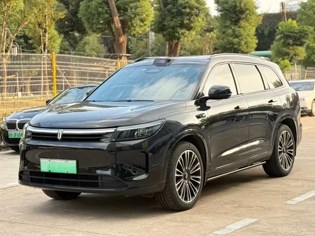 Фотография автомобиля — Aito M7