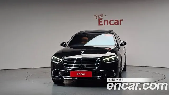 Mercedes-Benz S-Class — Фото автомобиля 2