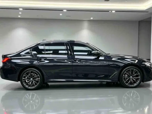 BMW 3 Series — Фото автомобиля 5