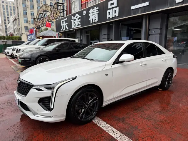 Cadillac CT4 — Фото автомобиля 2