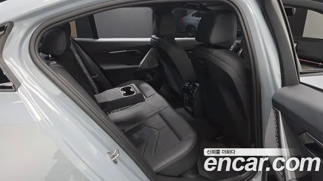BMW 5 Series G60 — Фото автомобиля 17