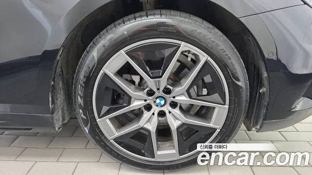 BMW 5 Series G60 — Фото автомобиля 6
