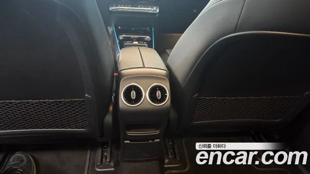 Mercedes-Benz EQB — Фото автомобиля 14