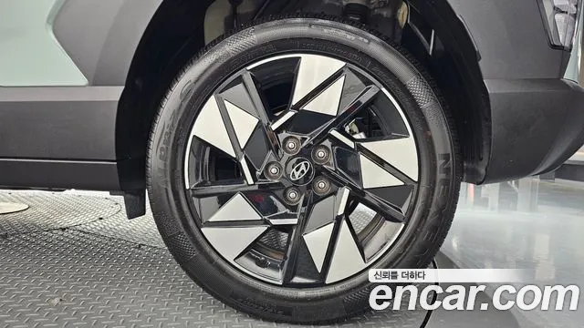 Hyundai Kona SX2 — Фото автомобиля 6