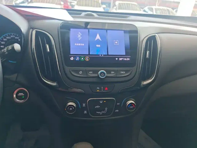 Chevrolet Equinox — Фото автомобиля 12
