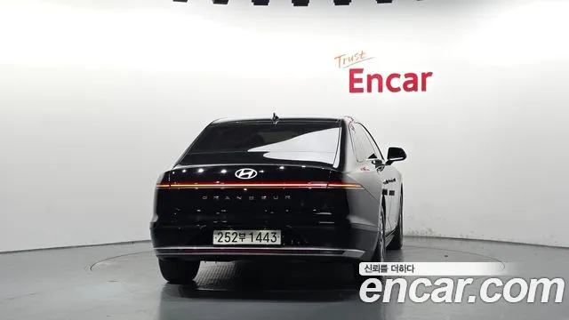 Hyundai Grandeur GN7 — Фото автомобиля 4