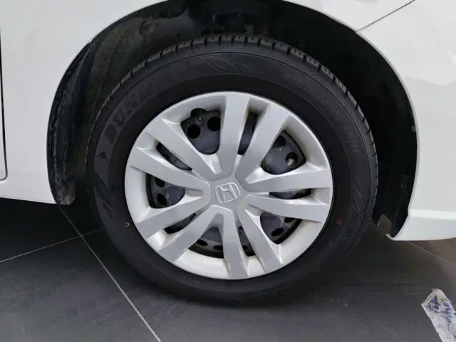 Honda Fit — Фото автомобиля 6