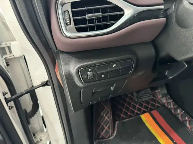 GAC Trumpchi M6 — Фото автомобиля 11