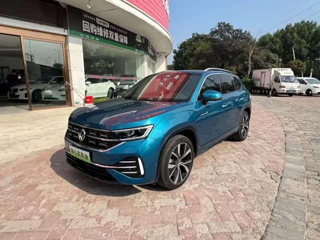 Фотография автомобиля — Volkswagen Tayron