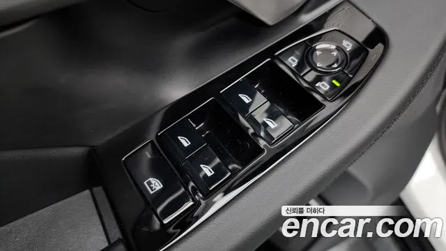 BMW 5 Series G60 — Фото автомобиля 29