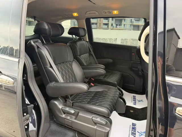 Honda Odyssey 2022 2.0L e:HEV Sharp·Enjoyment Edition — Фото автомобиля 6
