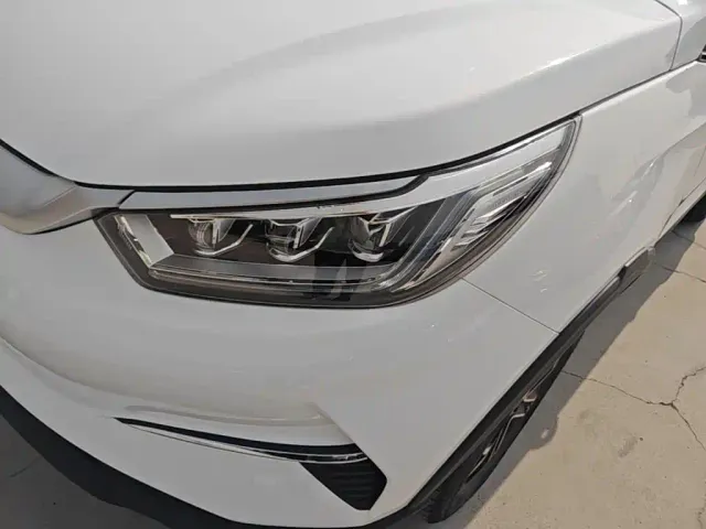 BYD Yuan Pro — Фото автомобиля 23