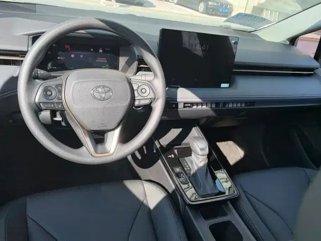 Toyota Corolla — Фото автомобиля 12